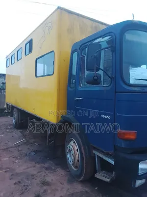 Man Diesel Truck 2004 Blue