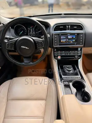 Jaguar XE 2017 White