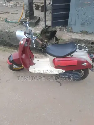 Yamaha 2002 Red