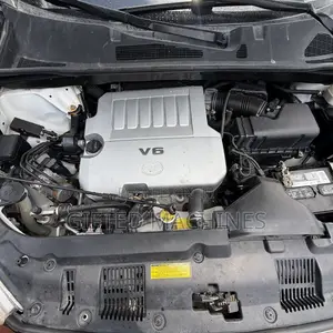 Toyota Highlander Limited 3.5L 2WD 2013 White