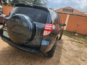 Toyota RAV4 2010 Gray