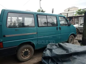 Volkswagen Transporter 2002 Green