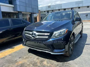 Mercedes-Benz GLE-Class 2017 Blue