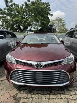Toyota Avalon XLE Plus FWD Sedan (3.6L 6cyl 6A) 2016 Red