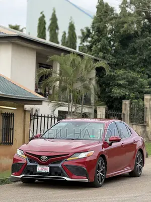 Toyota Camry 2022 Red