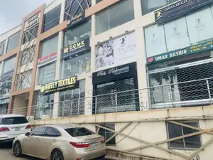 Shop Space and Office Space