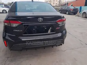 Toyota Corolla XSE 2020 Blue
