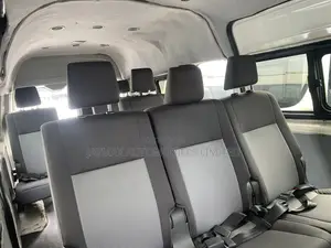 Toyota HiAce 2017 White