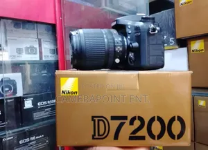 Nikon D7200 With 18-140mm Lens