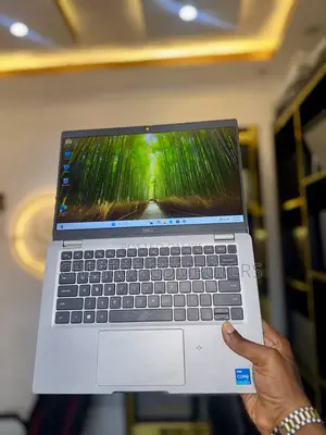 Laptop Dell Latitude 5330 16GB Intel Core i7 SSD 512GB