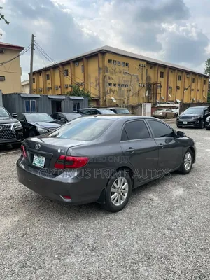 Toyota Corolla 2010 Gray