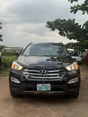 Hyundai Santa Fe 2016 Black