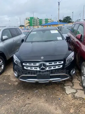 Mercedes-Benz GLA 250 2018 Black