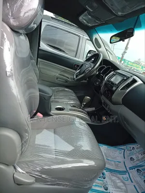 Toyota Tacoma 2015 Gray