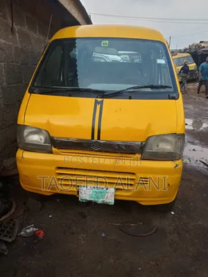 Suzuki Every 2018 Yellow