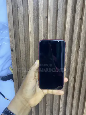 Apple iPhone 11 128 GB Red