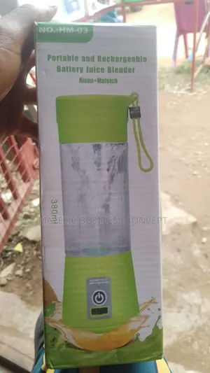 Portable and Rechargeable Juice Blender