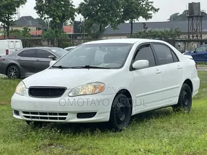 Toyota Corolla 2004 White