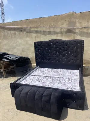 Quality 6x6 Bedframe With Ottoman