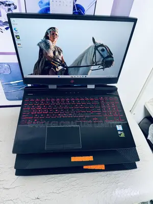 Laptop HP Omen 15-dh002nr 16GB Intel Core i5 SSD 512GB