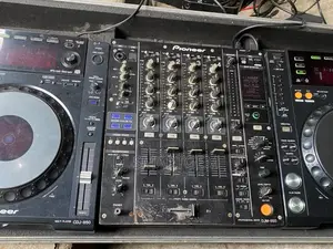 Pioneer CDJ 850
