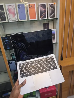 Laptop Apple MacBook Air 2019 8GB Intel Core i7 SSD 128GB