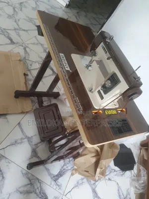 Original Japan Zig Zag Sewing Machine