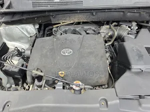Toyota Highlander 2018 Silver
