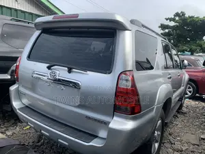 Toyota 4-Runner Limited 2008 Silver