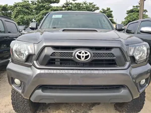 Toyota Tacoma 2015 Gray