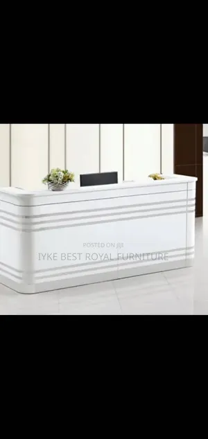 2 People Sit Office Executive Receptionist Desk