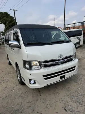 Toyota HiAce 2013 White