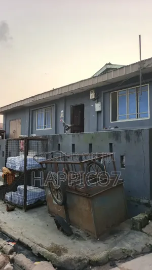 395m2 Bungalow for Sale in Iwaya, Yaba