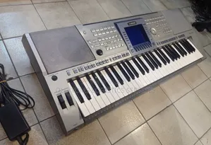 Yamaha PSR 1500