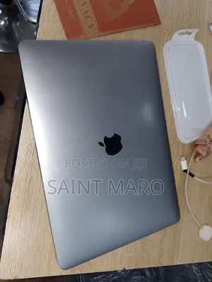 Laptop Apple MacBook Pro 2017 8GB Intel Core i5 SSD 256GB