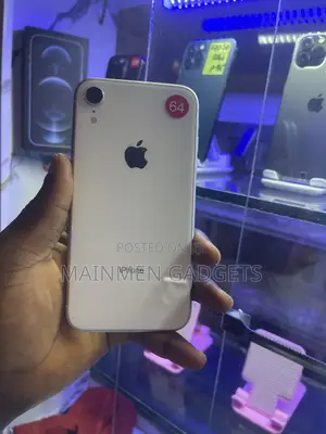 Apple iPhone XR 64 GB White