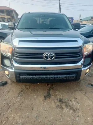 Toyota Tundra 2015 Black
