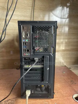 Gigabyte GB-BNi7HG6-1060 32GB Intel Core i7 HDD+SSD 256GB
