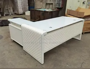 Office Executive Director Table With Extension Glass Top