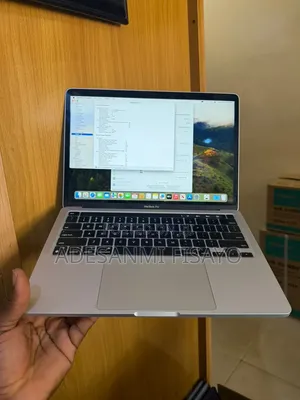 Laptop Airis 16GB Apple M3 Pro SSD 512GB