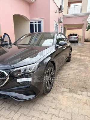 Mercedes-Benz E200 2025 Black