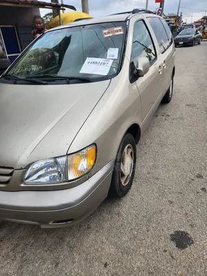 Toyota Sienna 2003 Brown