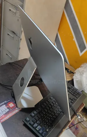 Desktop Computer Apple iMac 8GB Intel Core i5 HDD 1T