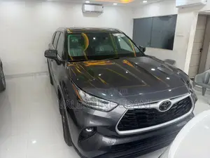 Toyota Highlander 2020 Gray