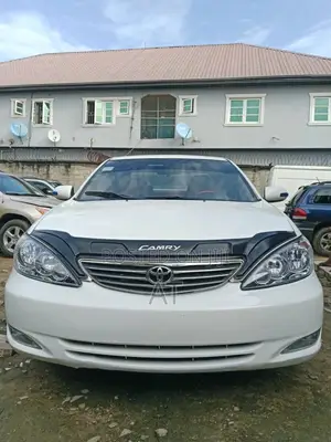 Toyota Camry LE 4dr Sedan (2.4L 4cyl 5A) 2005 White