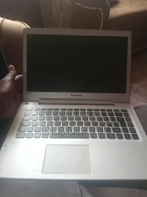 Laptop Lenovo IdeaPad 330 4GB Intel Core i3 SSD 128GB
