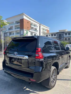 Toyota Land Cruiser Prado 4.0 i 2013 Black