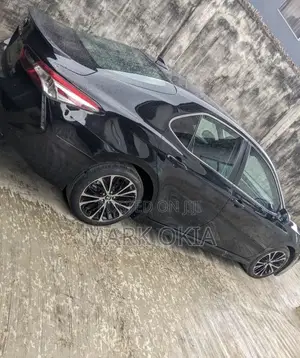 Toyota Camry 2020 Black