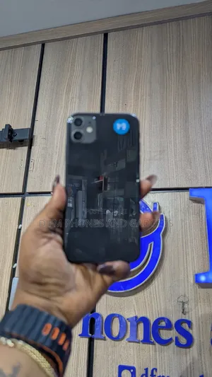 New Apple iPhone 11 64 GB Black