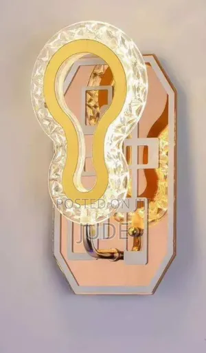Luxurious Wall Bracket